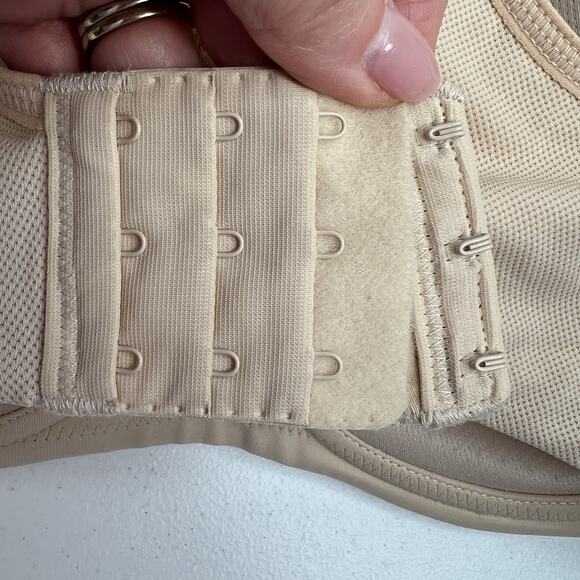 Wacoal 38C Sports Bra Contour High Impact Underwire 853209 Coolmax Beige Tan - Picture 8 of 15